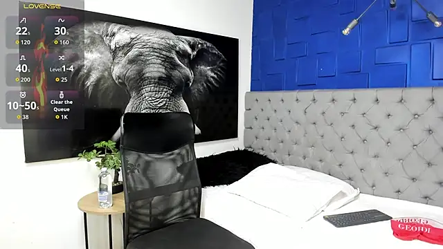 andres-clark92 online show from April 7, 2026, 4:51 pm