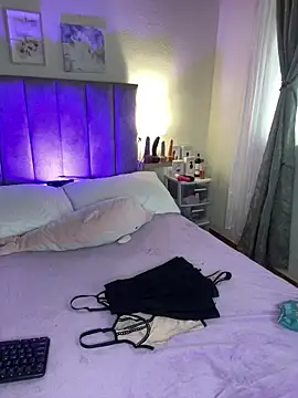 juliana-mancini online show from March 19, 2026, 2:10 pm