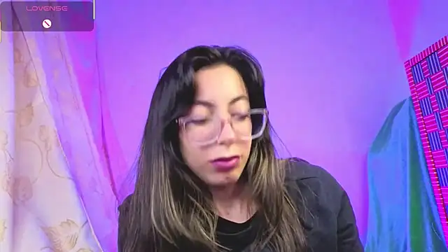 Miranda sexlove  online show from February 15, 2026, 1:02 am