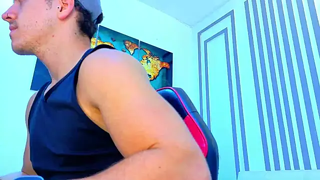 Snapshot of ALANNFERRER chatting on October 6, 2025, 10:12 am ALANNFERRER online show from October 6, 2025, 10:12 am