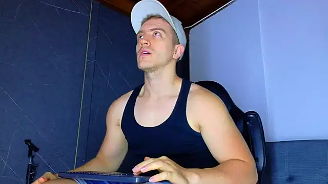 ALANNFERRER online show from February 16, 2026, 10:11 am