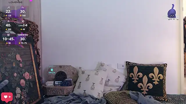 Etherealcat33 online show from October 29, 2025, 1:02 pm