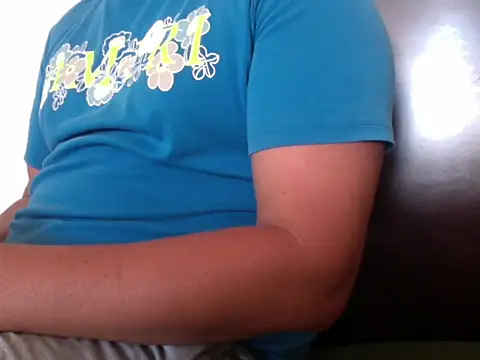 Snapshot of zeusmasterhorny chatting on September 10, 2025, 2:28 pm zeusmasterhorny online show from September 10, 2025, 2:28 pm