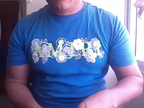 Snapshot of zeusmasterhorny chatting on September 19, 2025, 3:34 pm zeusmasterhorny online show from September 19, 2025, 3:34 pm
