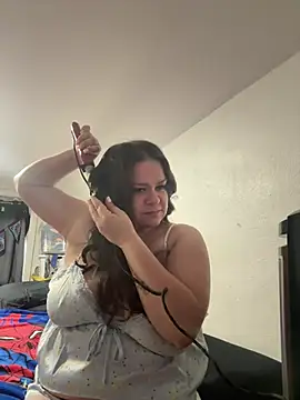 mommyxxmilkerxx online show from June 11, 2026, 2:48 pm