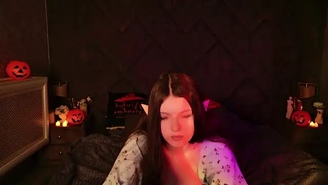 Gaby Essen online show from October 31, 2025, 8:32 pm