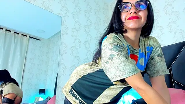 white leti online show from November 8, 2025, 10:30 pm