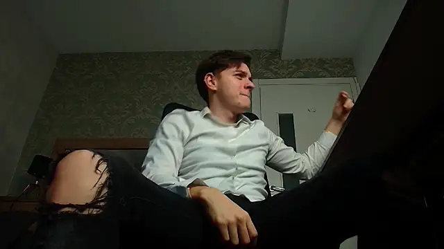 FelixStarkk online show from November 22, 2025, 5:39 am