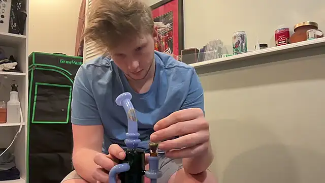 Snapshot of Novvikk88 chatting on February 27, 2026, 8:14 am Novvikk88 online show from February 27, 2026, 8:14 am