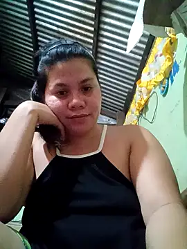 Snapshot of phoenix_1994 chatting on December 15, 2025, 8:13 pm phoenix 1994 online show from December 15, 2025, 8:13 pm