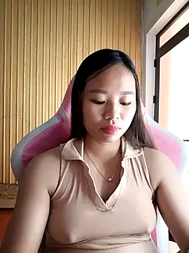 Snapshot of Na_na90 chatting on October 5, 2025, 12:31 am Na na90 online show from October 5, 2025, 12:31 am