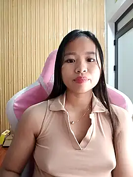 Snapshot of Na_na90 chatting on October 8, 2025, 12:08 am Na na90 online show from October 8, 2025, 12:08 am