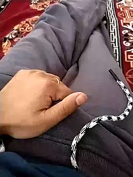 zorhotty online show from February 2, 2026, 8:13 am