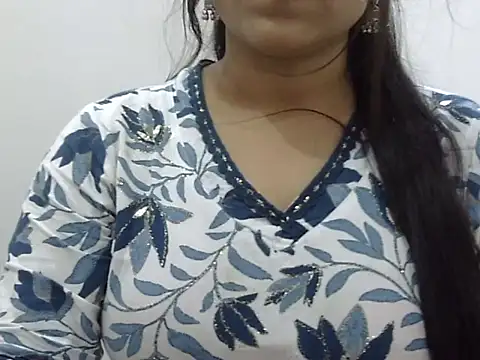 LIYO  online show from April 20, 2026, 7:55 am