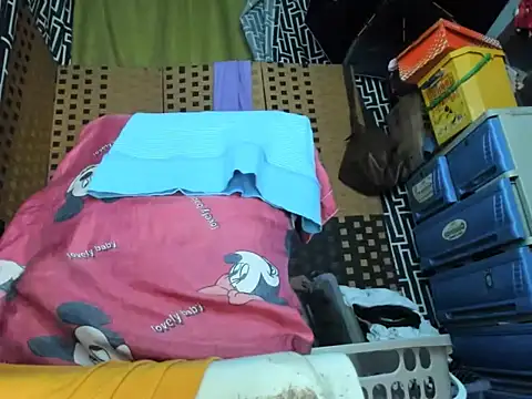 ImYourFantasyTs online show from November 17, 2025, 1:39 pm