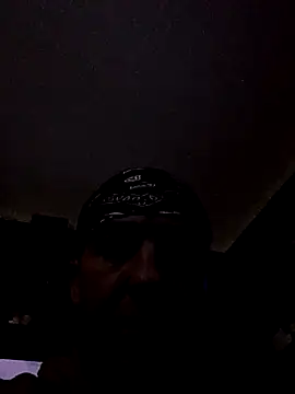 Snapshot of PopaOctavian chatting on October 6, 2025, 3:09 pm PopaOctavian online show from October 6, 2025, 3:09 pm