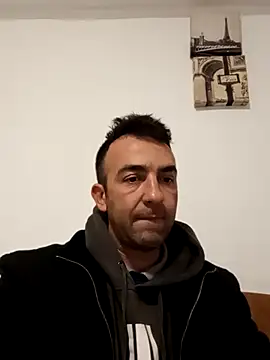 Snapshot of PopaOctavian chatting on October 8, 2025, 8:06 pm PopaOctavian online show from October 8, 2025, 8:06 pm