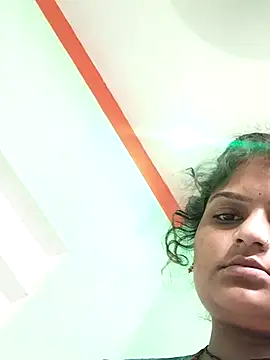 Hot mirchjii online show from September 15, 2025, 4:56 am