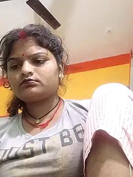 Hot mirchjii online show from October 13, 2025, 11:27 pm