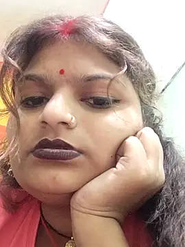 Hot mirchjii online show from October 28, 2025, 3:25 pm