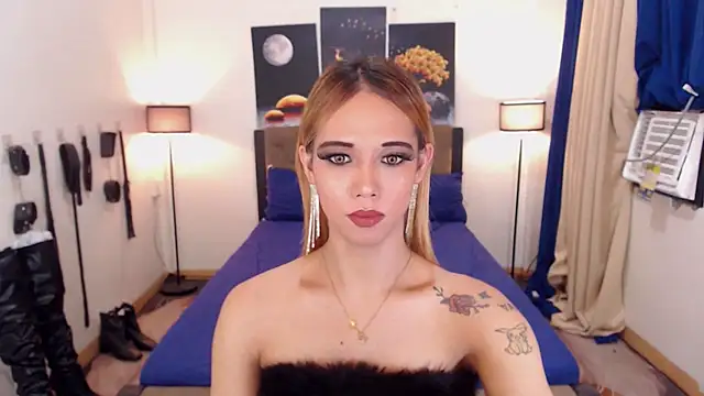 PreciousAmore online show from December 17, 2025, 2:06 am