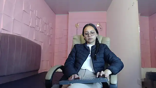 katalina07 1 online show from March 31, 2026, 1:33 pm