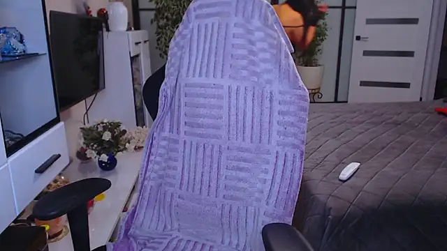 Anna Blare online show from February 7, 2026, 5:11 am