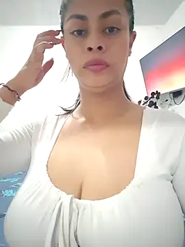 Snapshot of daliataleboficiall chatting on October 23, 2025, 2:05 pm daliataleboficiall online show from October 23, 2025, 2:05 pm