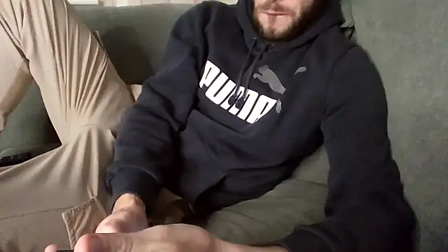 Snapshot of MasterJakeJohns chatting on November 17, 2025, 10:48 pm MasterJakeJohns online show from November 17, 2025, 10:48 pm