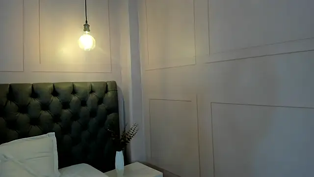 luna hot ass online show from March 21, 2026, 10:35 pm