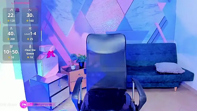 keytinthomson  online show from October 23, 2025, 9:13 pm