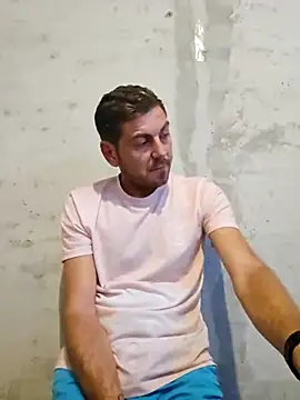 Snapshot of Alex-andru88 chatting on October 31, 2025, 6:14 am Alex-andru88 online show from October 31, 2025, 6:14 am