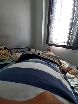 Snapshot of Yourslovingdick chatting on December 22, 2025, 5:04 am Yourslovingdick online show from December 22, 2025, 5:04 am