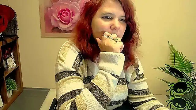 TwoBigSuns online show from October 22, 2025, 7:52 am