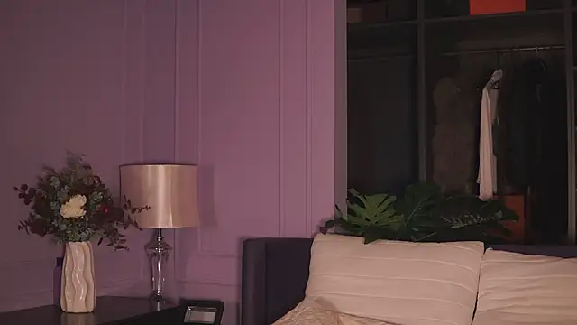 Monique Celeste online show from May 29, 2026, 4:32 am