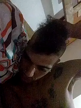 Snapshot of Armanldo chatting on October 31, 2025, 9:49 pm Armanldo online show from October 31, 2025, 9:49 pm