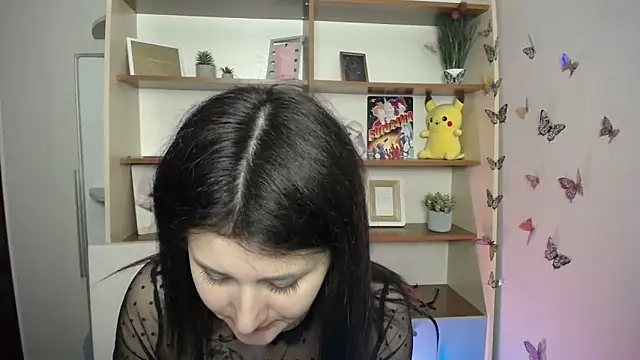 Katrin kiss  online show from April 9, 2026, 12:32 pm