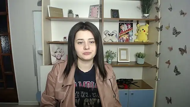 Katrin kiss  online show from April 14, 2026, 11:27 am