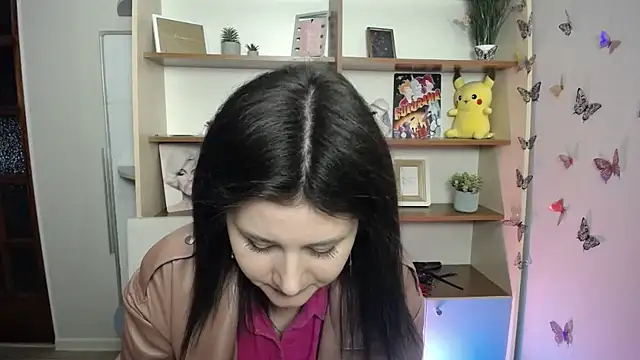 Katrin kiss  online show from April 15, 2026, 11:50 am