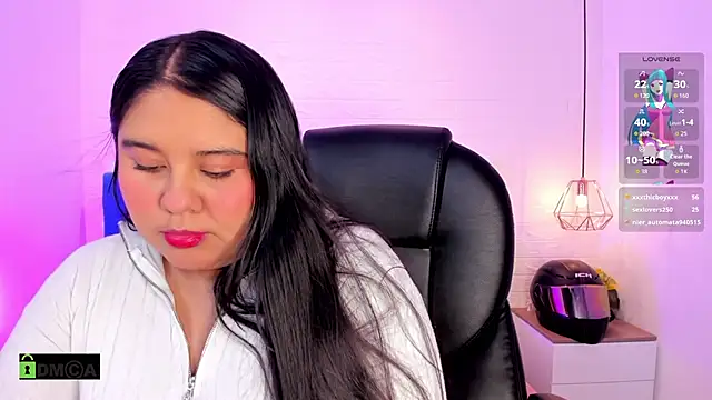 Snapshot of julieta_miller01 chatting on December 3, 2025, 11:41 am julieta miller01 online show from December 3, 2025, 11:41 am