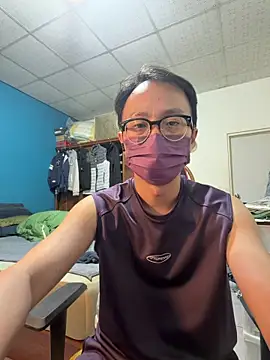 Snapshot of Rmangotw chatting on April 6, 2026, 12:50 pm Rmangotw online show from April 6, 2026, 12:50 pm