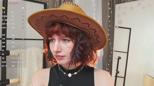 LeelooYolo online show from January 8, 2026, 3:47 pm