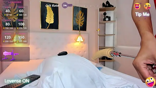 Snapshot of Cinnamon_Star chatting on December 15, 2025, 12:53 pm Cinnamon Star online show from December 15, 2025, 12:53 pm