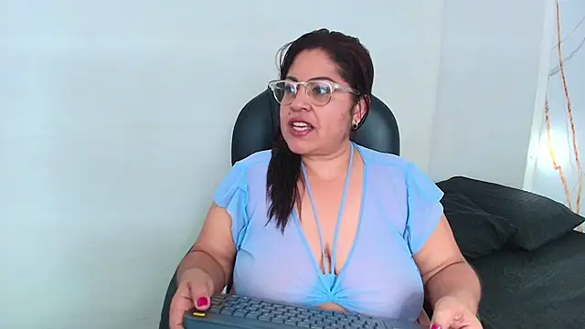 Karla hilton1 online show from February 2, 2026, 1:21 pm