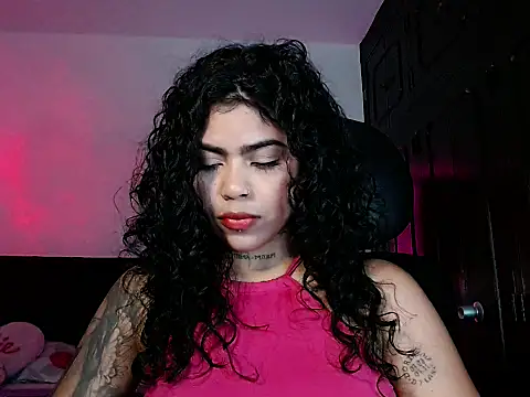 violetwitch05 online show from September 13, 2025, 4:23 am