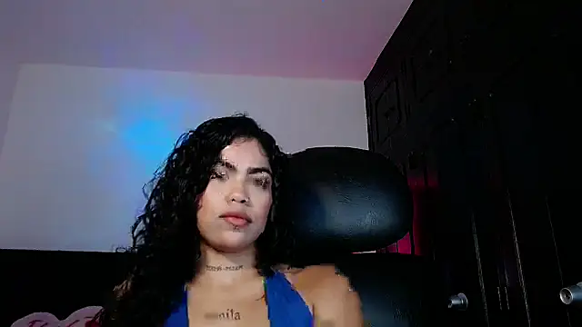 violetwitch05 online show from September 16, 2025, 4:35 am