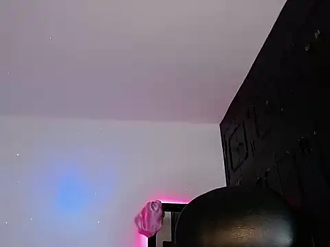 violetwitch05 online show from September 25, 2025, 6:00 pm