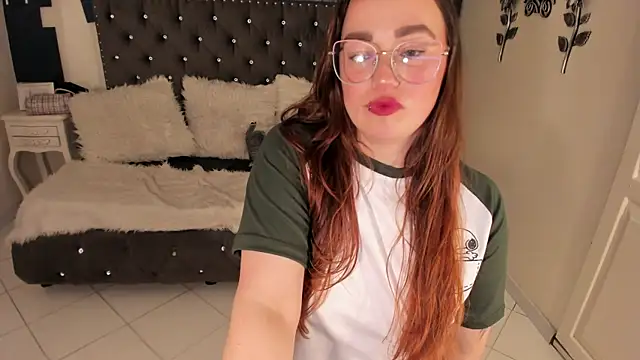 Tammy parker  online show from December 17, 2025, 5:35 am