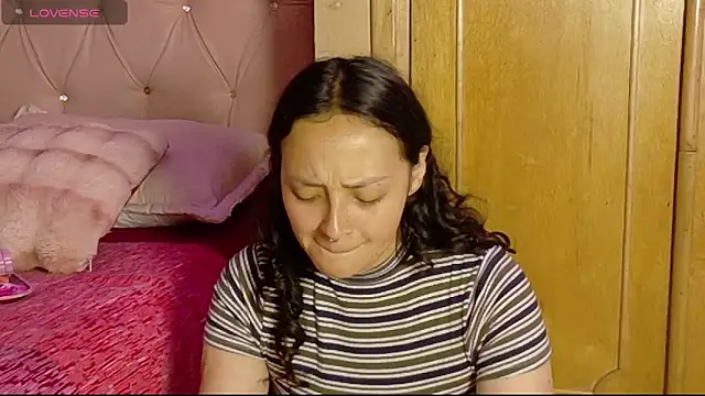 Snapshot of manumeow1 chatting on June 8, 2026, 12:03 am manumeow1 online show from June 8, 2026, 12:03 am