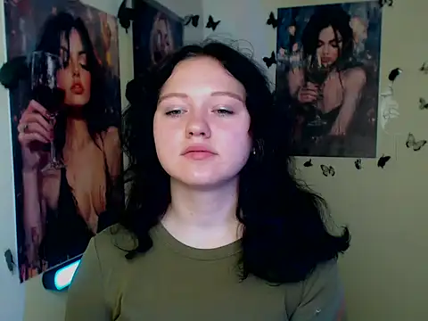 LadyAlice  online show from November 10, 2025, 7:07 am